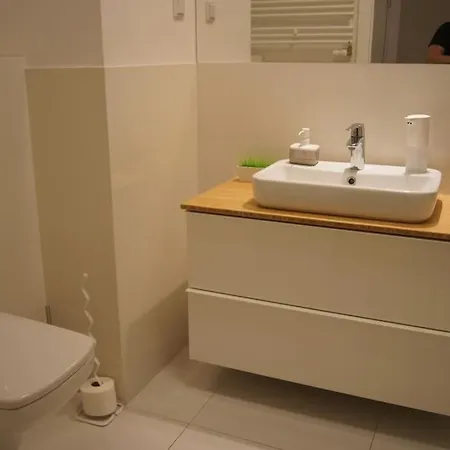 Cichy, Nowoczesny, Komfortowy Przy Galerii Mokotow Varsovie